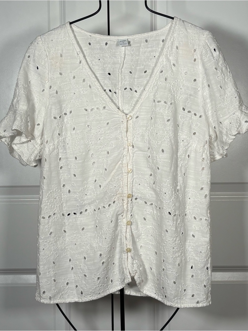 Old Navy White Eyelet Button-Front Blouse